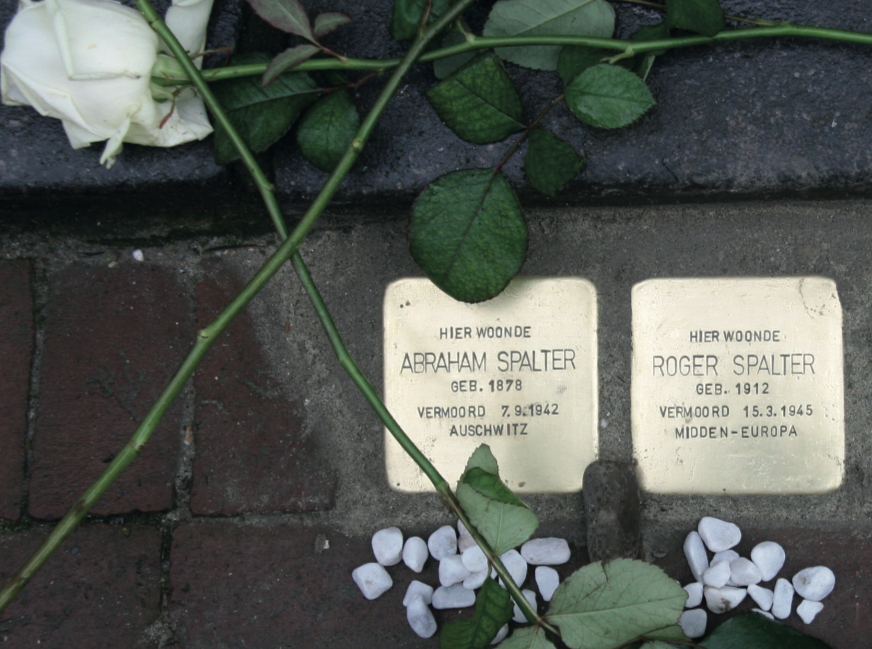 Rondwandeling Struikelstenen